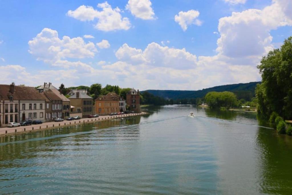 Villeneuve-sur-Yonne La Demeure De Margot - 24 Couchagesヴィラ エクステリア 写真